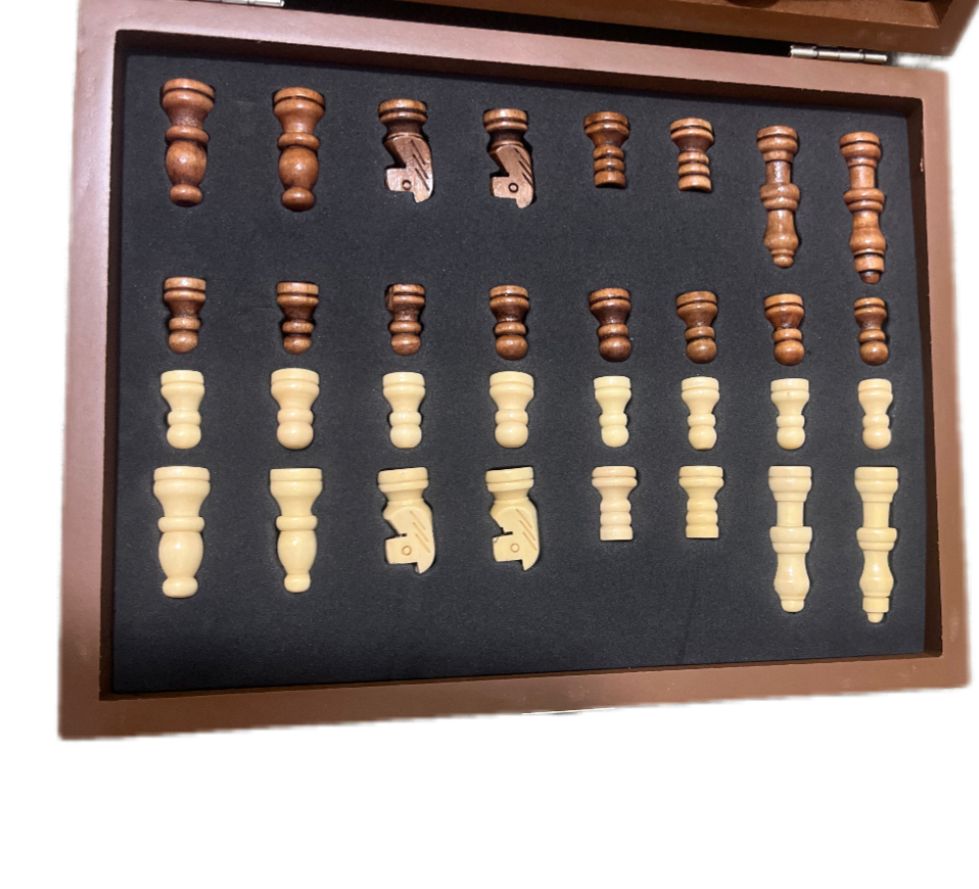 Whiskera con Ajedrez